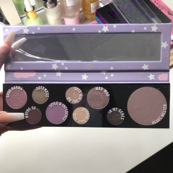 MAC Classic Cutie palette - Picture 2 of 5